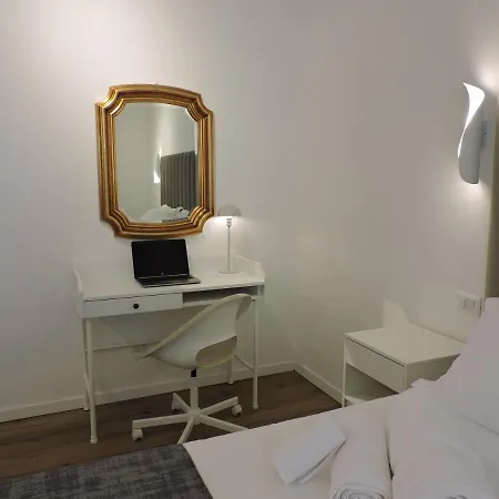Garibaldi 52 Exclusive Apartments Bari Exterior foto